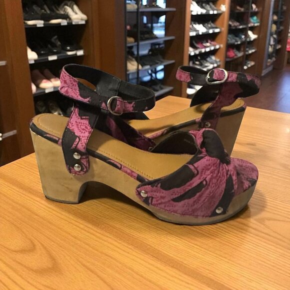 ANTHROPOLOGIE Black Pink Paisley Ankle Strap Heels Size 39 / US 9 - Picture 1 of 8